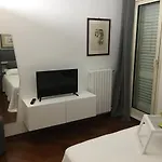 Michi's - Attico In Centro Διαμέρισμα *